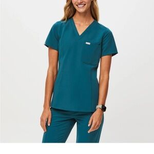 Figs Caribbean Blue Slim Caterina One Pocket Scrub Top